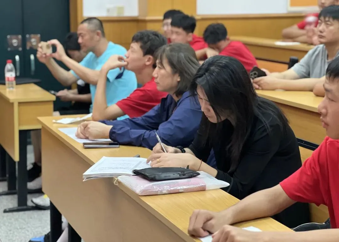 如何通过团队配合提高篮板成功率?_1